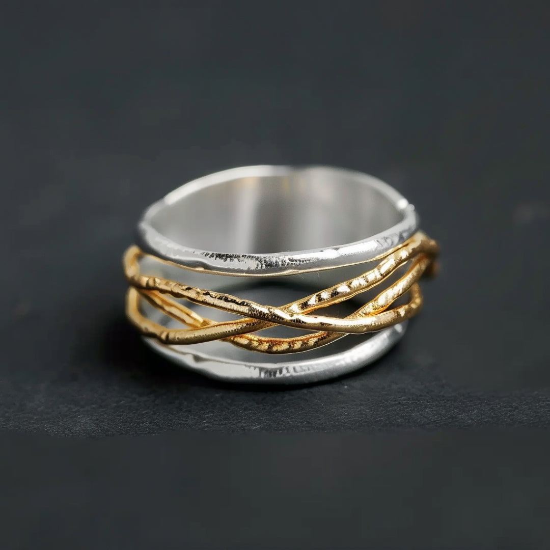 Bague en argent avec fils d'or