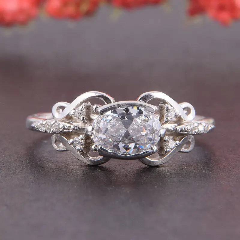 Bague vintage en argent et zircon blanc