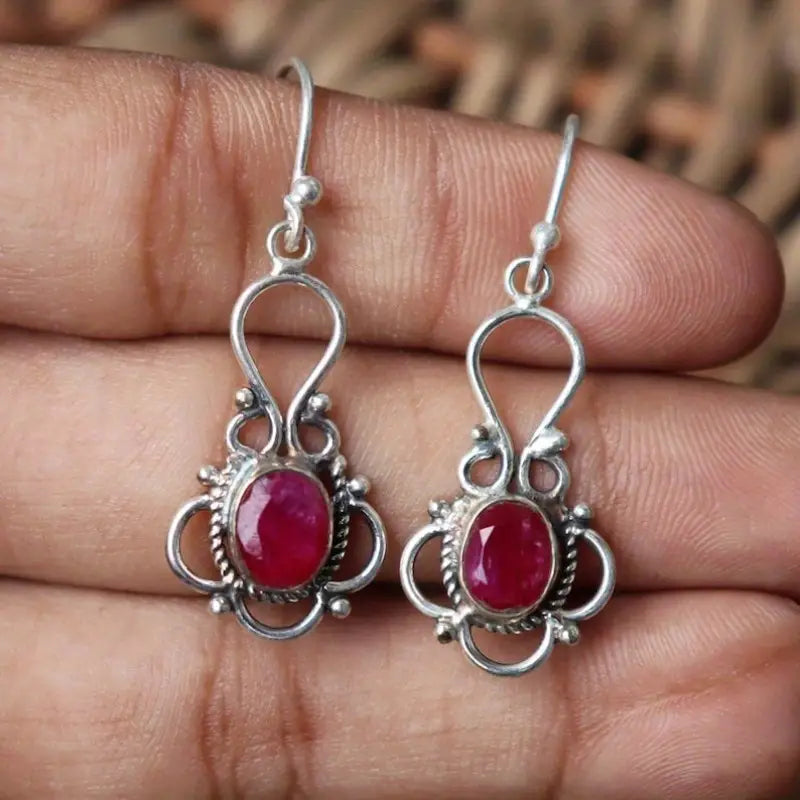 Pendientes vintage de plata con piedra granate