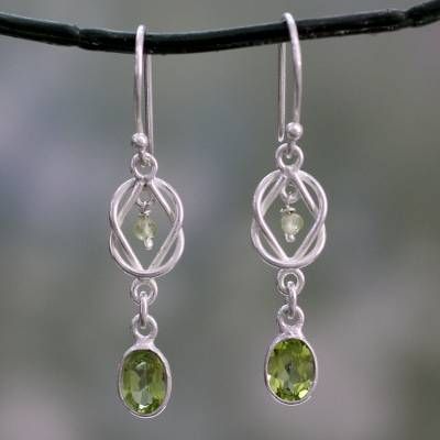Pendientes colgantes vintage de aceituna verde