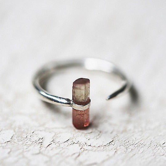 Anillo abierto vintage de cristal naranja