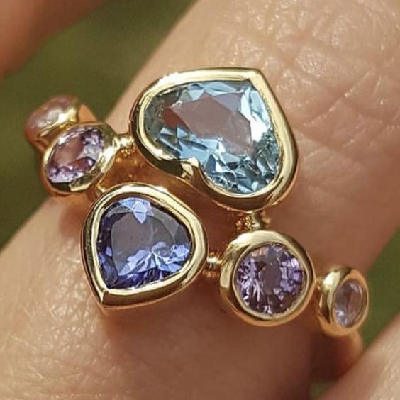 Anillo vintage de cristal con forma de corazón azul