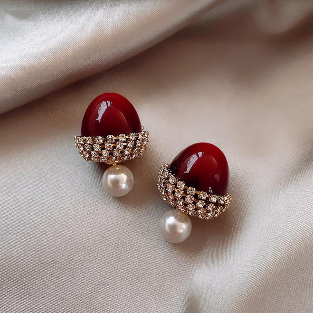 Pendientes de perla de avellana roja