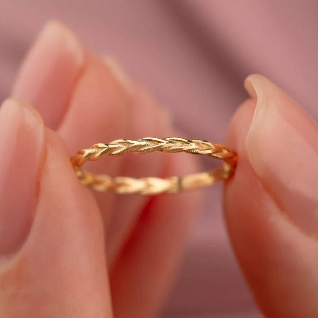 Anillo Simplicity de oro vintage
