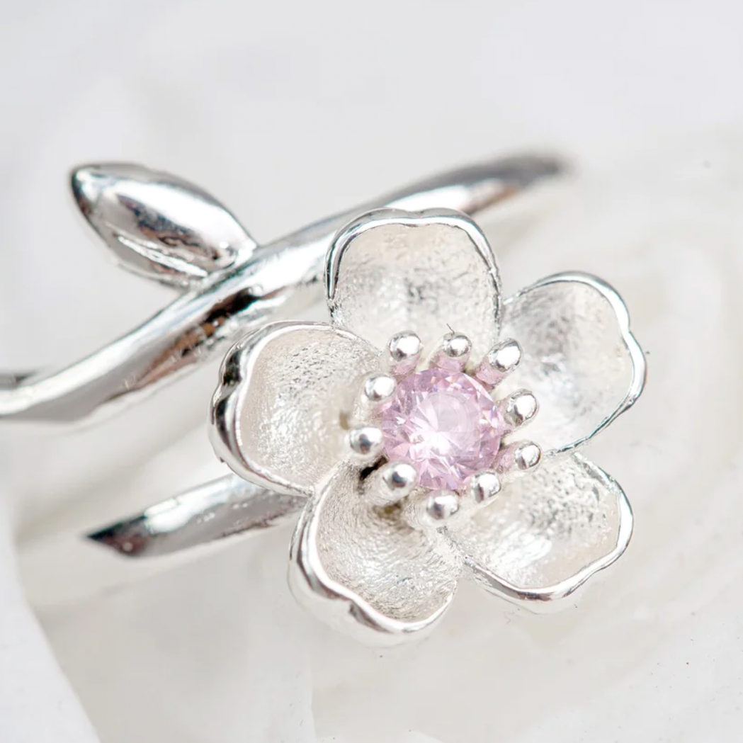 Anillo de flor de plata ajustable