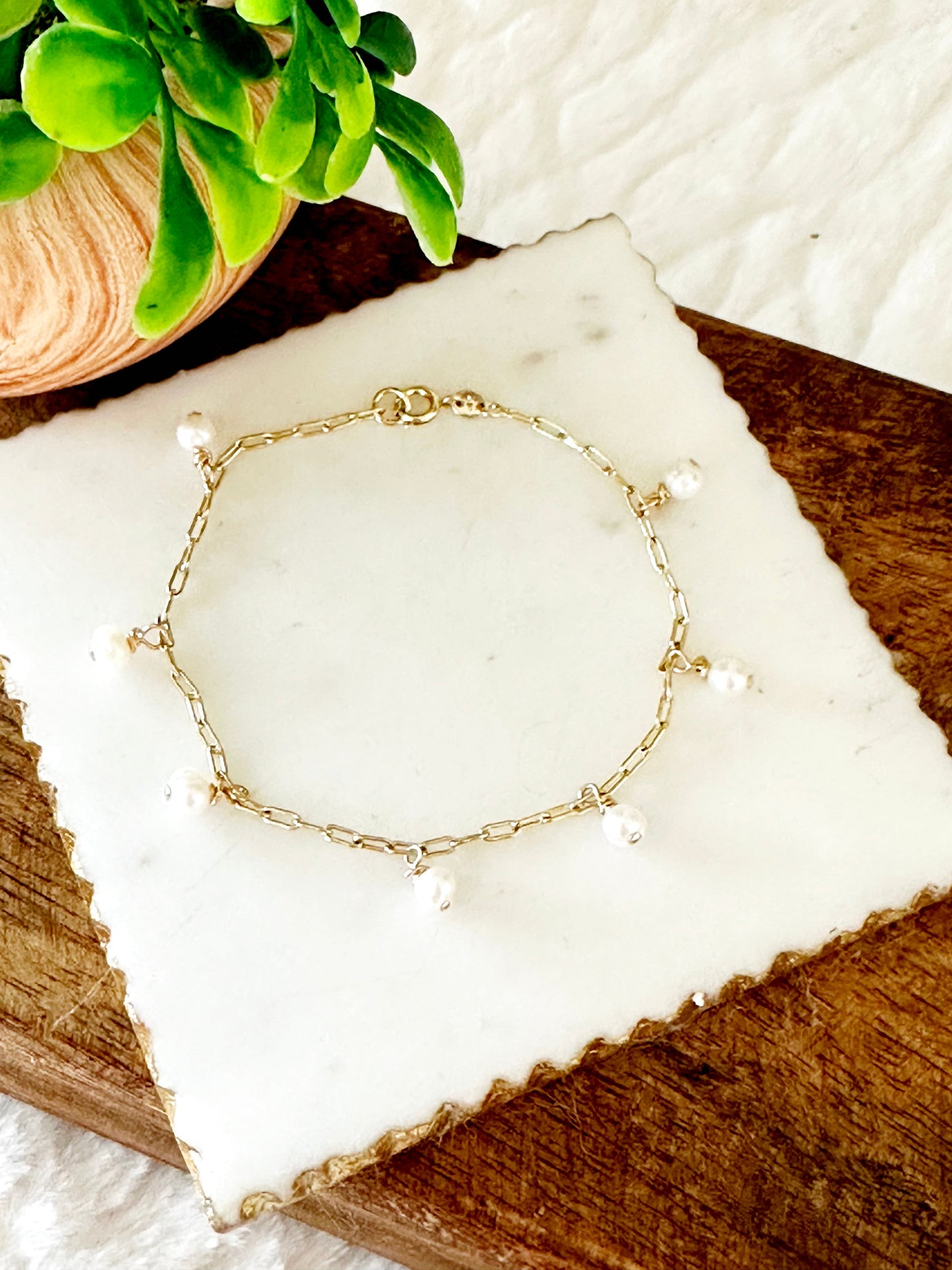 Pulsera con dije de perla mini Gina