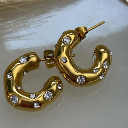 Pendientes vintage con cristales incrustados en oro