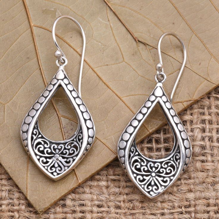 Pendientes vintage de hiedra de cristal hueco