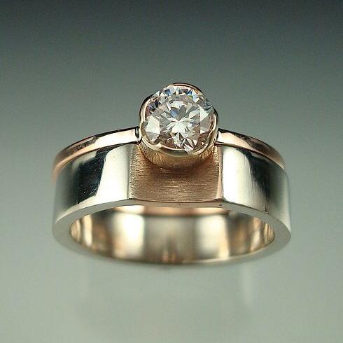 Bague vintage en argent et zircon rose