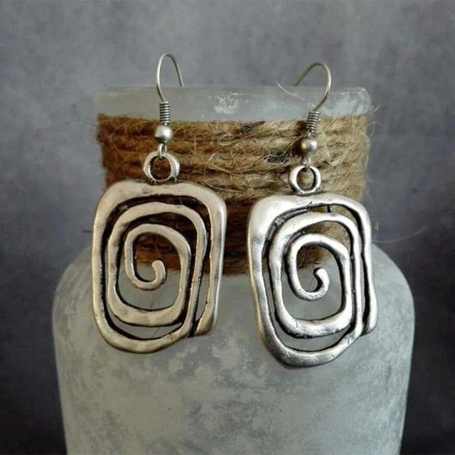 Pendientes vintage de plata en espiral