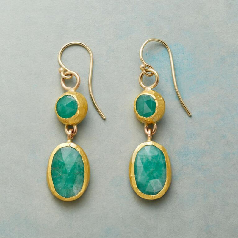 Pendientes vintage de oro con piedra turquesa