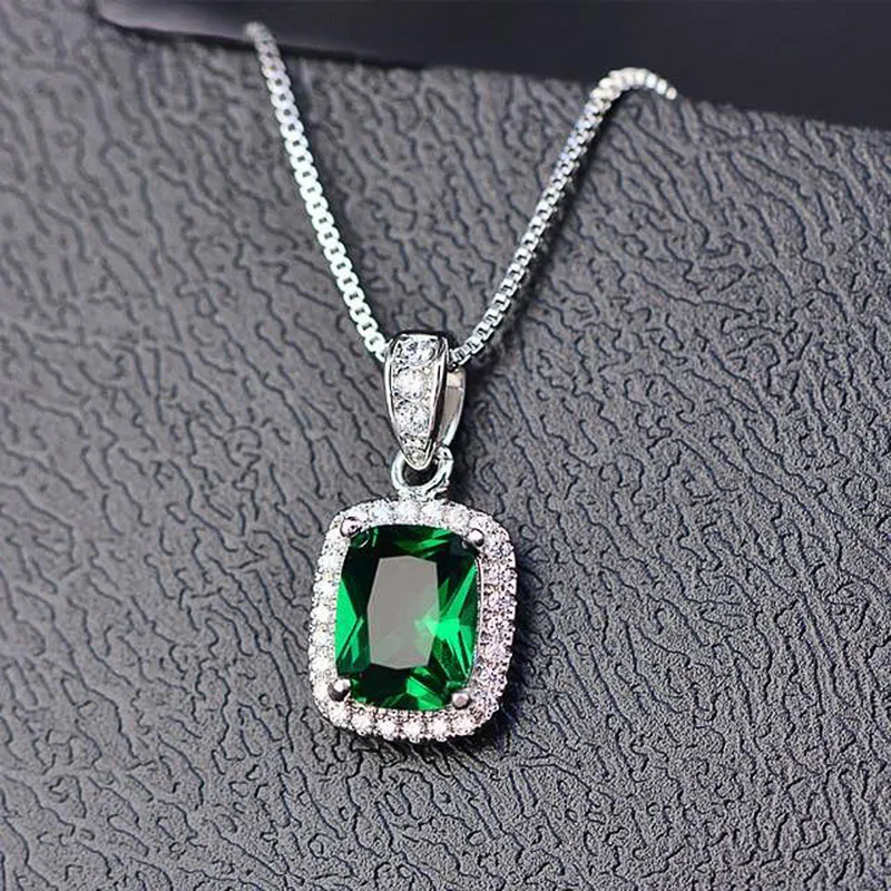 Collier en cristal vert
