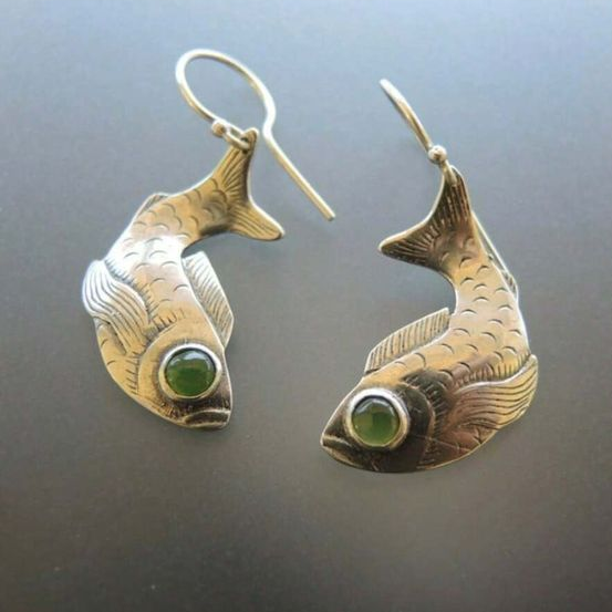 Boucles d'oreilles vintage en argent représentant des carpes koï