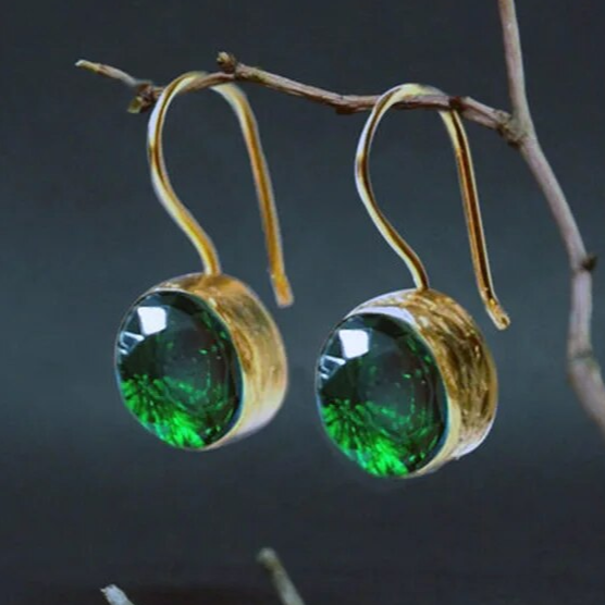 Boucles d'oreilles vintage incrustées dorées et vertes