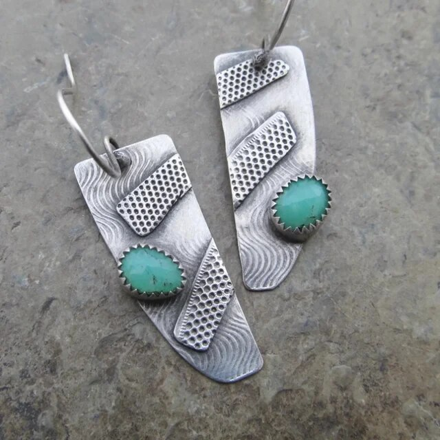 Boucles d'oreilles scie vintage en turquoise incrustée