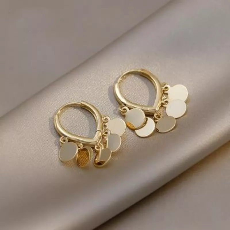 Boucles d'oreilles pendantes élégantes en or