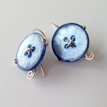 Boucles d'oreilles vintage rondes à boutons bleus