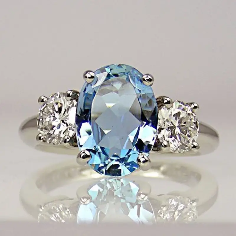 Anillo vintage de cristal azul claro