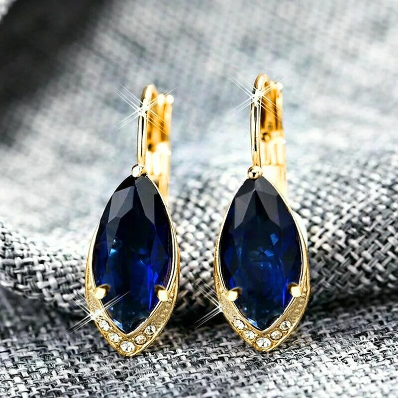 Pendientes vintage dorados con cristales de color azul marino