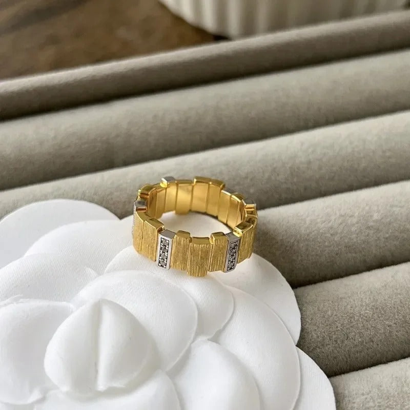 Bague ajustable rétro dorée à motif géométrique et diamants