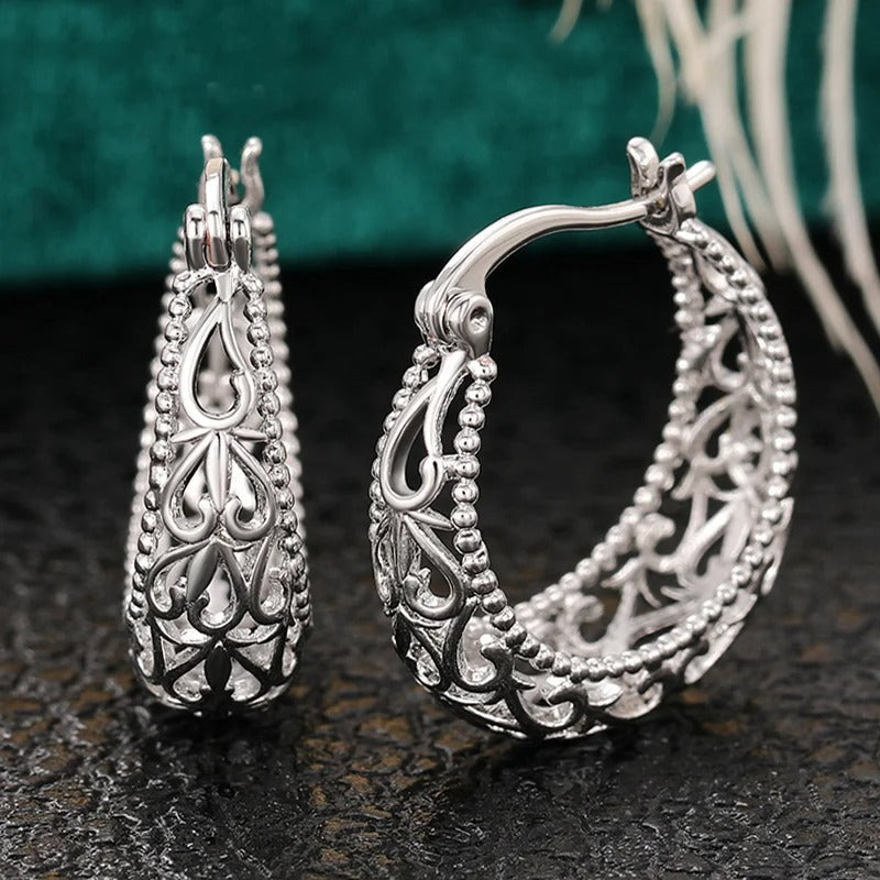 Boucles d'oreilles créoles vintage en argent filigrané