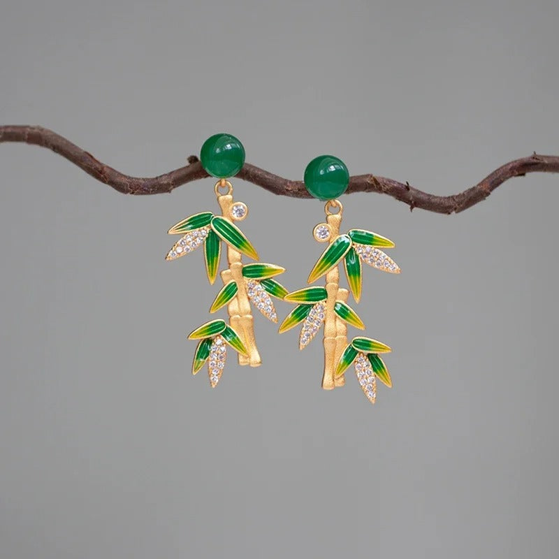 Pendientes vintage de hoja de bambú verde jade y oro