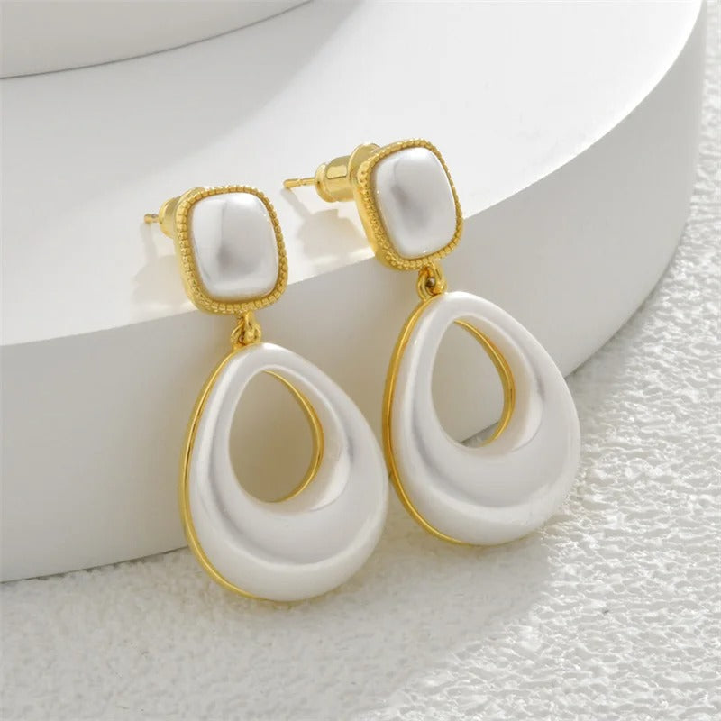 Pendientes vintage de lágrima cuadrada de oro y blanco