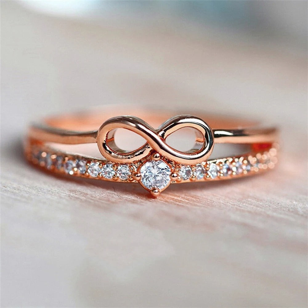 Anillo infinito vintage de oro rosa