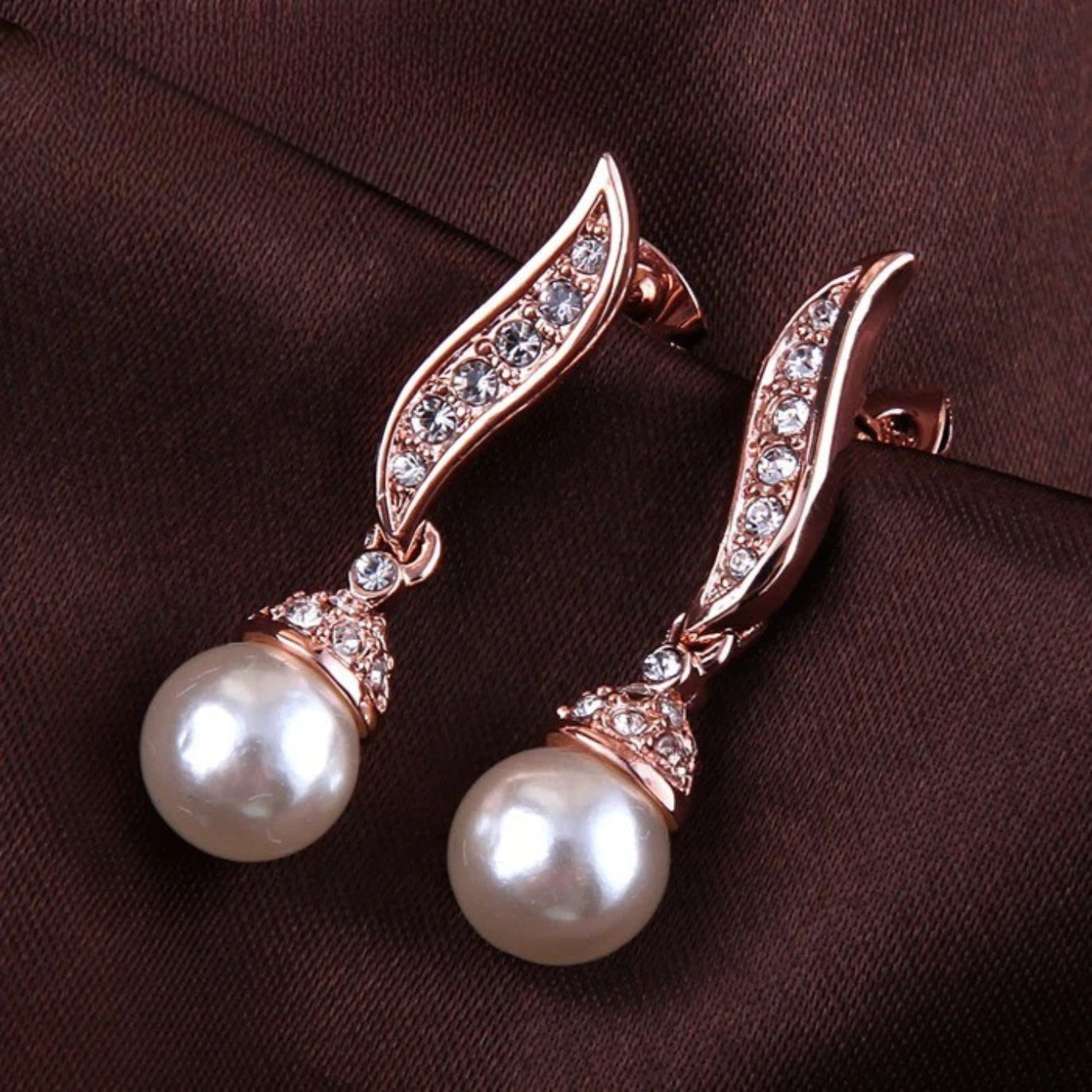 Vintage Rose Gold Pearl Drop & Sparkling Crystal Earrings