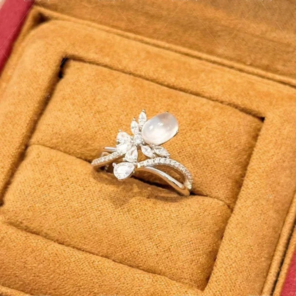 Bague ajustable papillon classique en argent et pierre de lune blanche