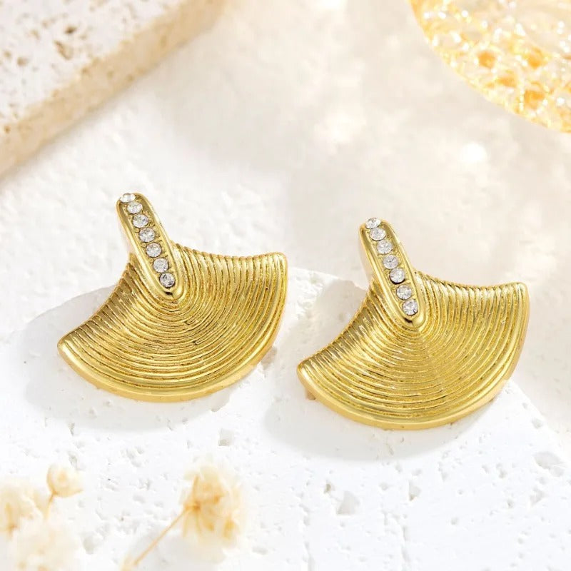 Pendientes vintage de cristal con forma de abanico dorado