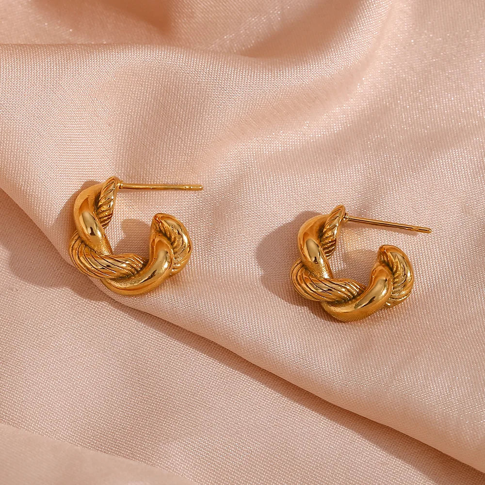 Pendientes vintage de cuerda dorada