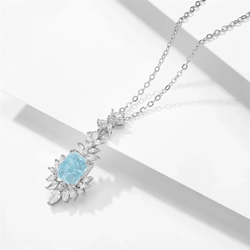 Collar vintage de piedras preciosas azules y plateadas