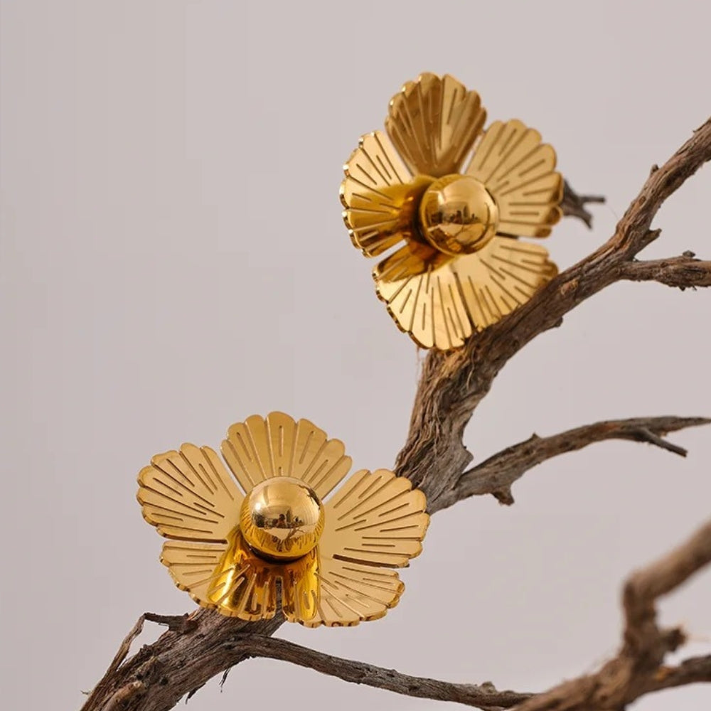 Pendientes vintage florales dorados