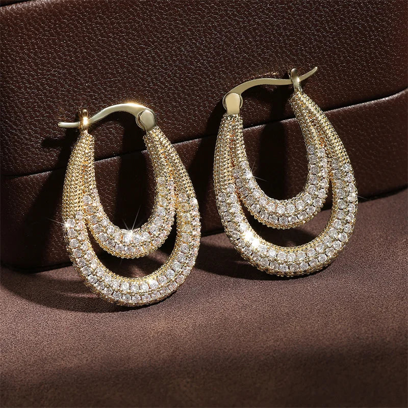 Pendientes de aro vintage de oro con forma de lágrima