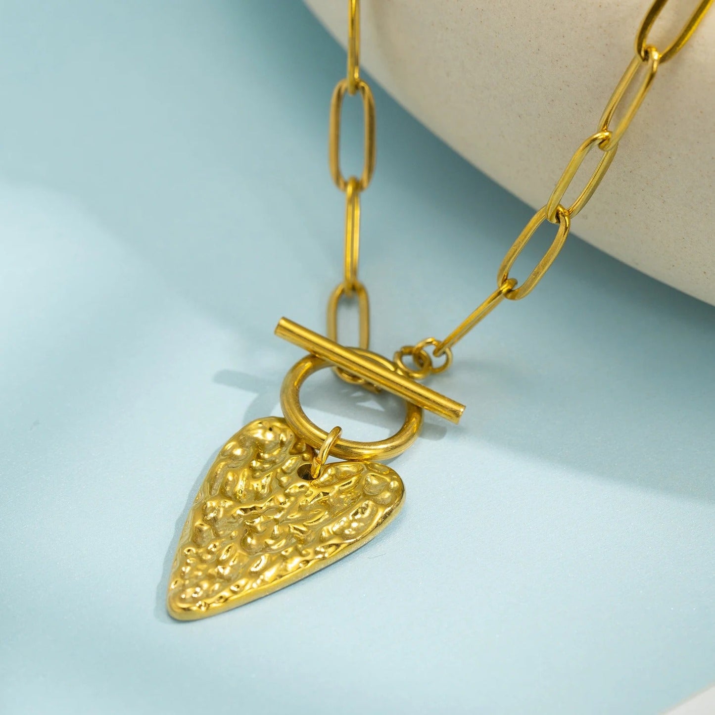 Collar de cadena con colgante de corazón de oro vintage