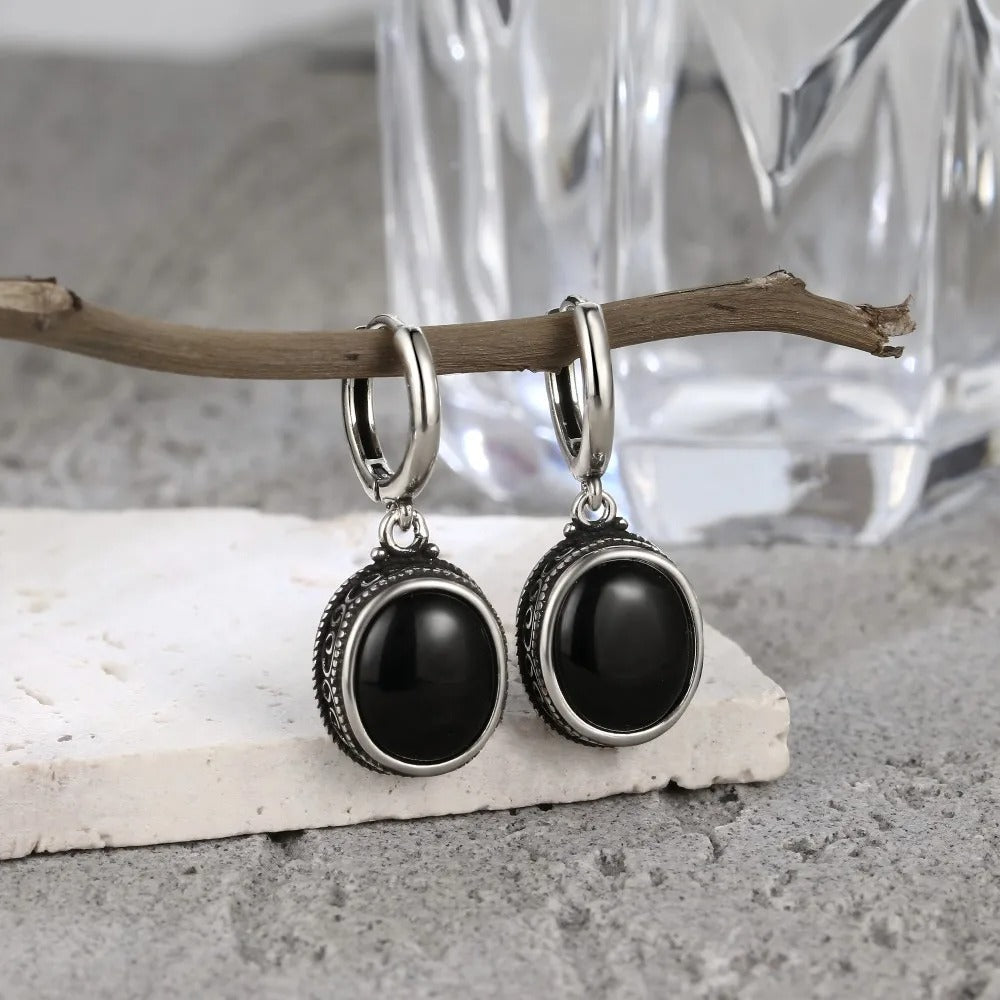 Pendientes vintage con dije de medianoche