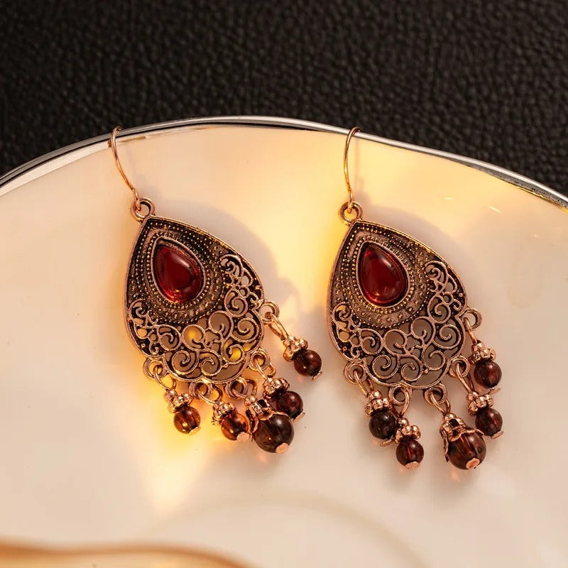 Pendientes colgantes vintage de lágrima roja