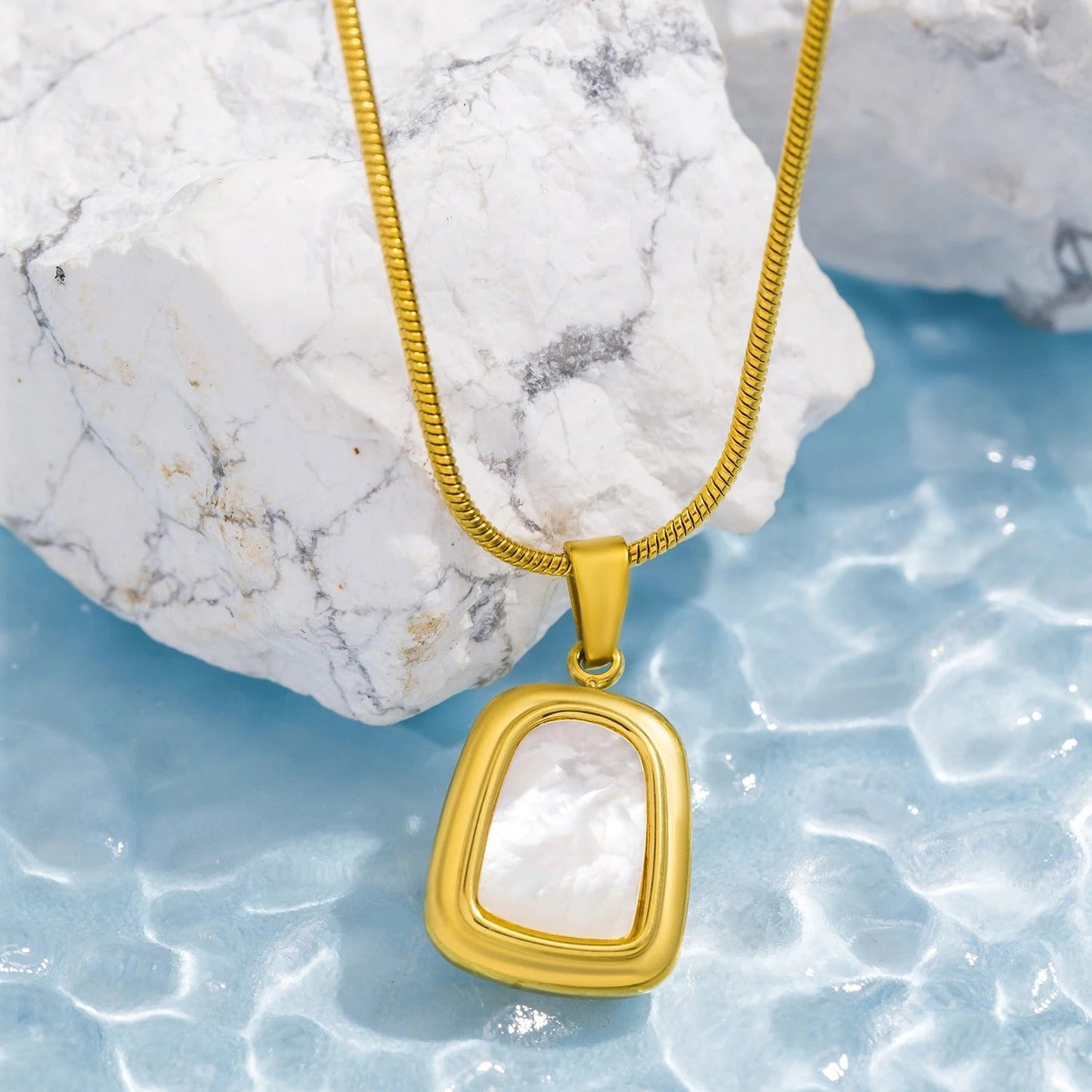 Vintage Gold Rectangle Pearl Necklace