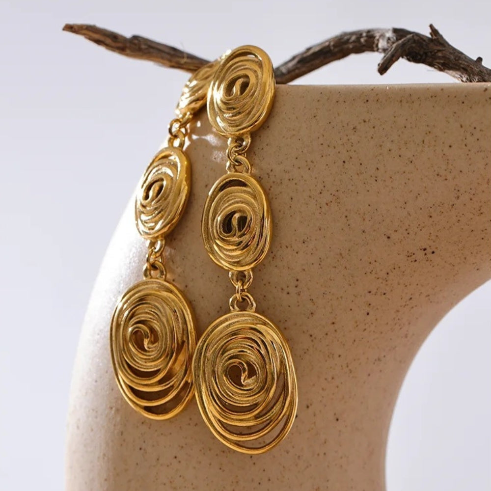 Pendientes colgantes en espiral de oro vintage