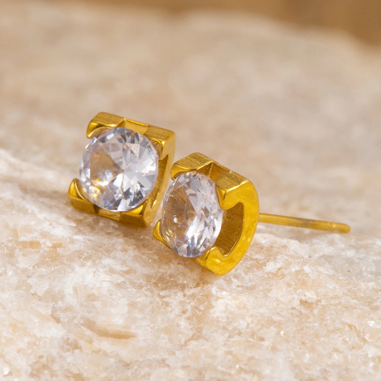 Pendientes vintage de oro con cristales transparentes
