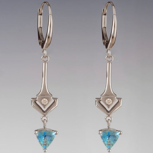 Pendientes vintage de flecha con circonita azul