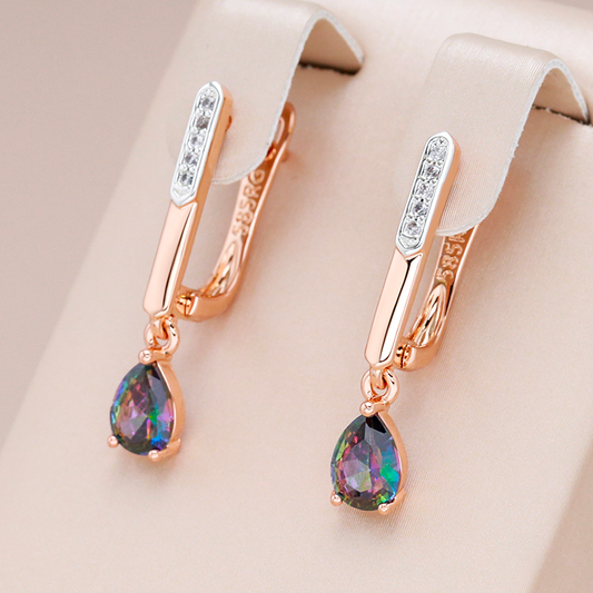 Elegantes pendientes de cristal multicolor en oro 