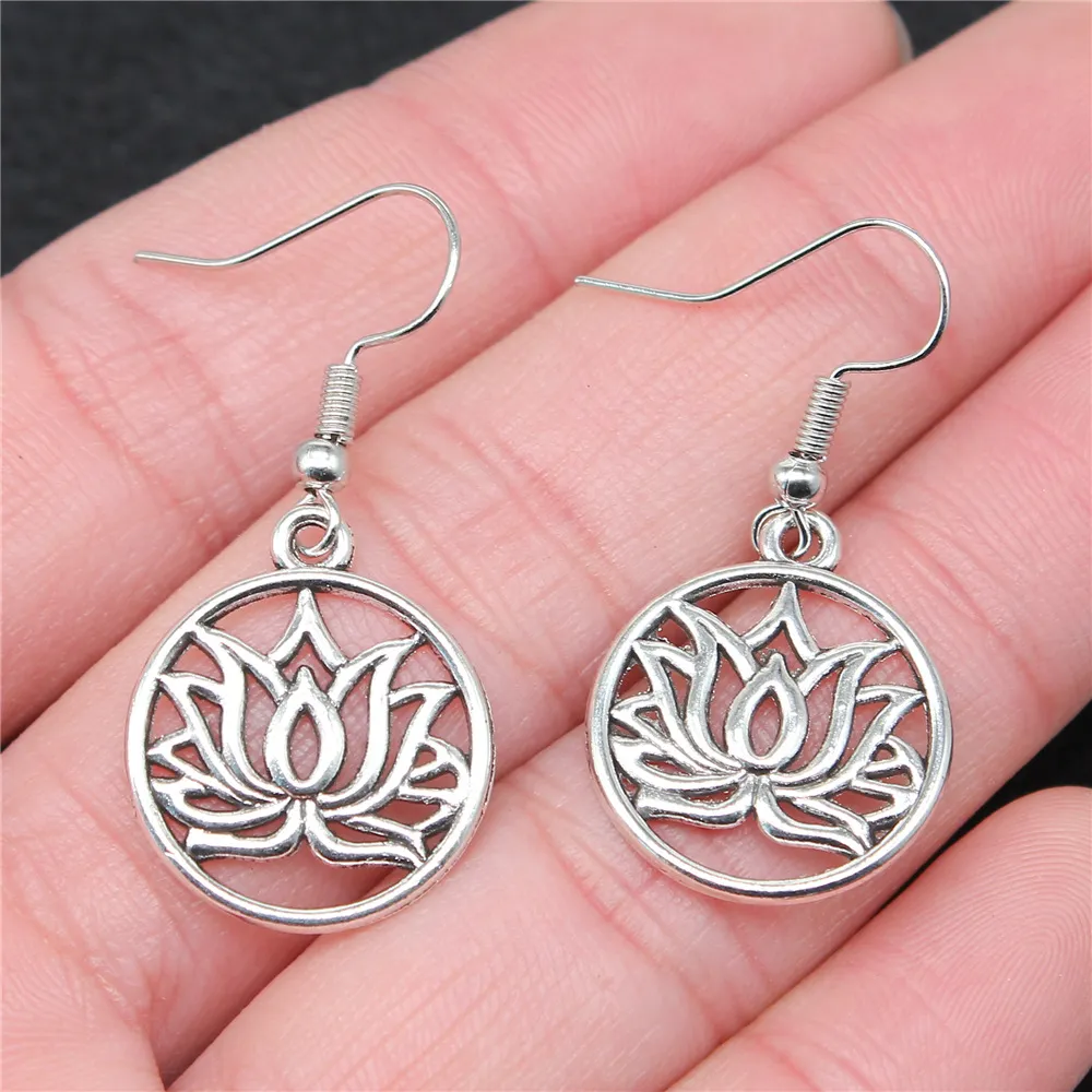 Boucles d'oreilles vintage arrondies en argent en forme de lotus 