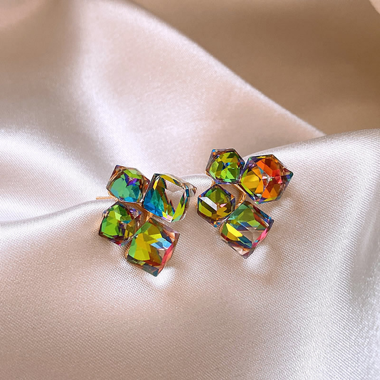 Pendientes de circonitas multicolores en elegante oro 