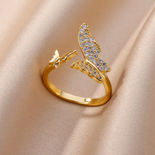Anillo de mariposa con circonita dorada
