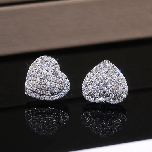 Elegantes pendientes de corazón de circonita 