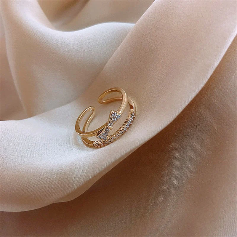 Anillo de circonita con lazo 