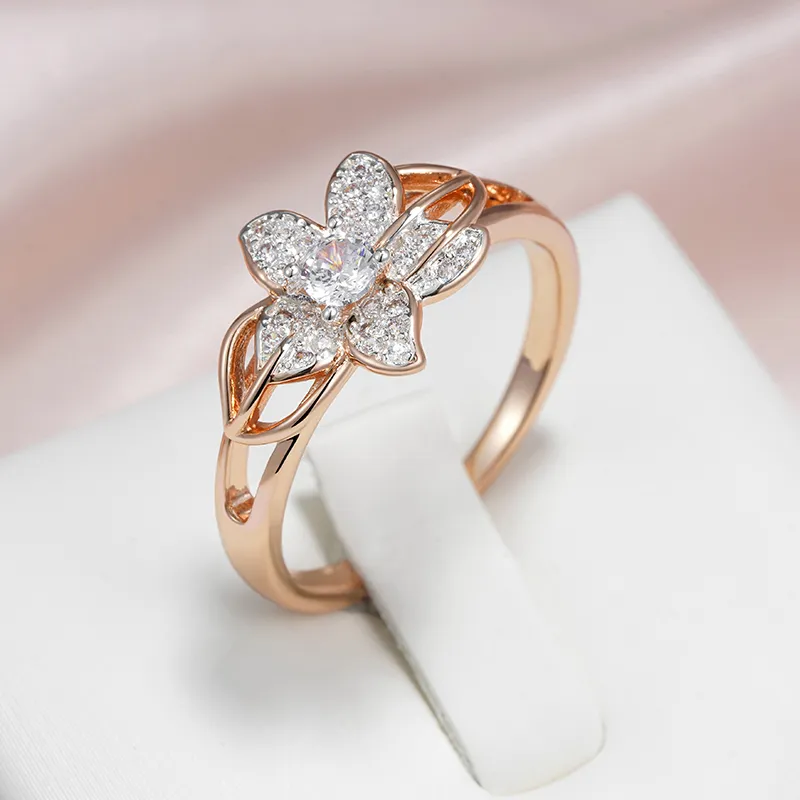 Elegante anillo de flores brillantes