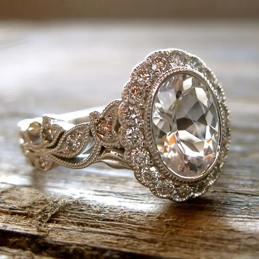 Anillo vintage de cristal brillante con incrustaciones 